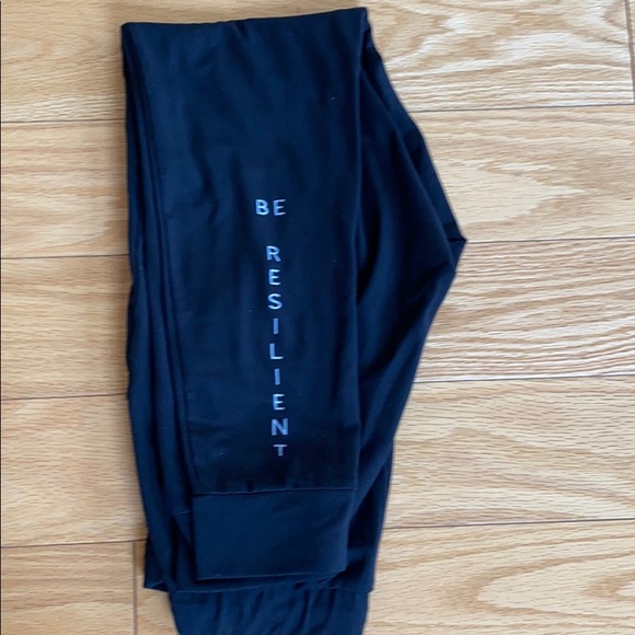 good hYOUman “Be Resilient” pant - Picture 2 of 4